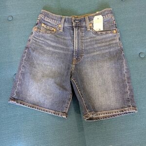 Levi's Ribcage Bermuda Denim Shorts Sz 26